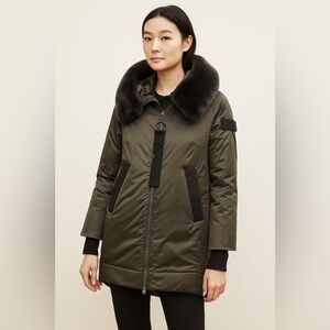 Italian Designer Puffer Jacket Olive Green Color IT46 or USM